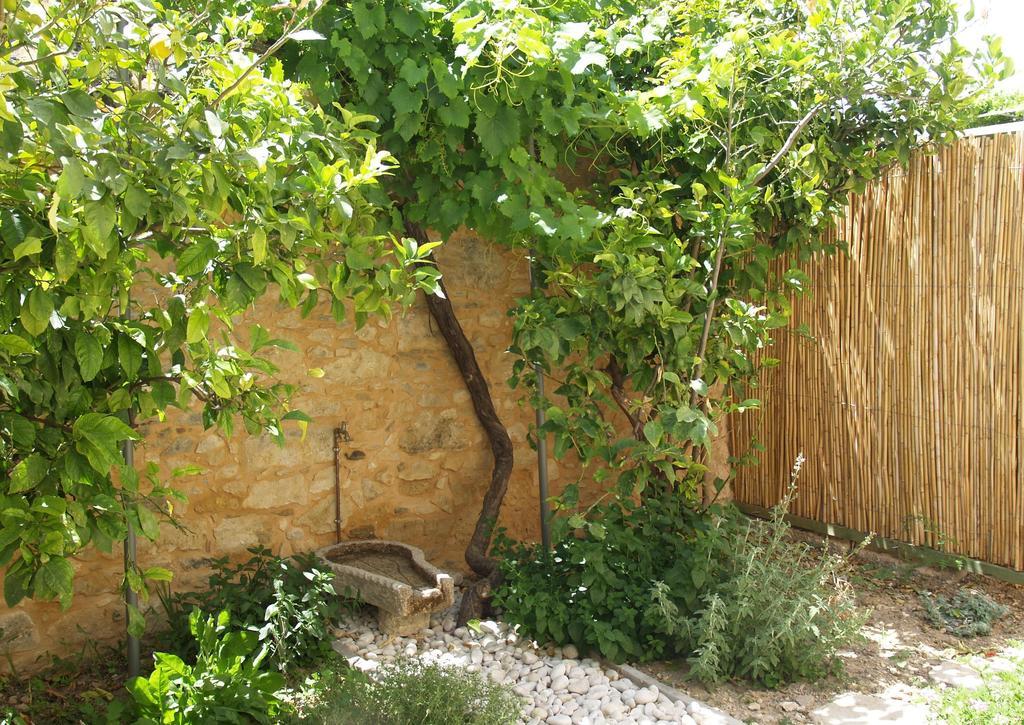 Agapi Holiday House Sivas Bagian luar foto
