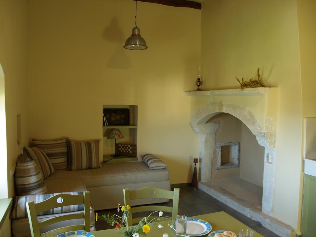 Agapi Holiday House Sivas Ruang foto