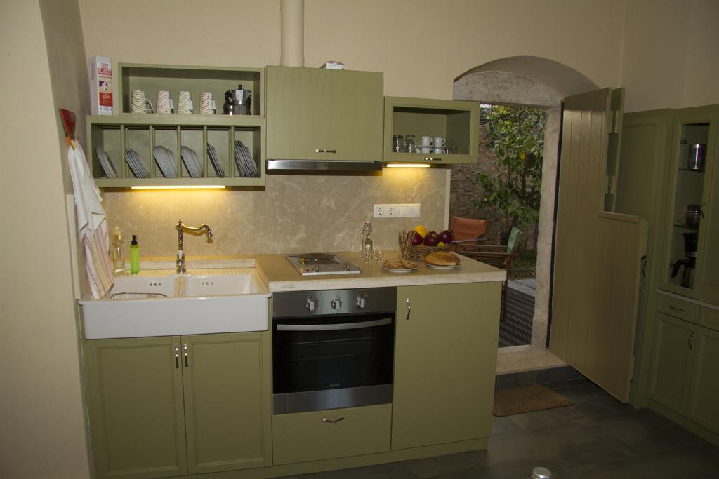 Agapi Holiday House Sivas Bagian luar foto